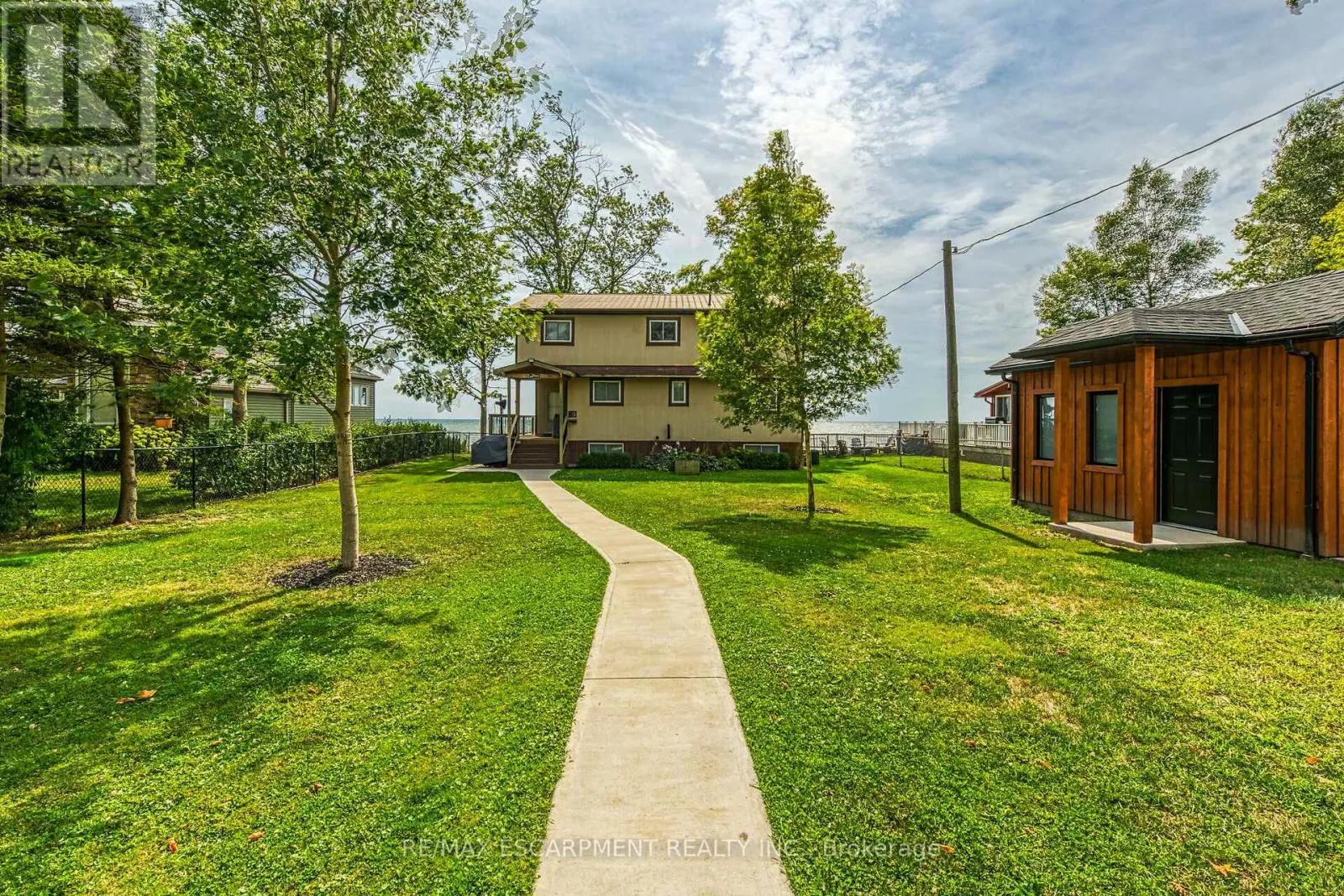 20 HOOVER POINT LANE