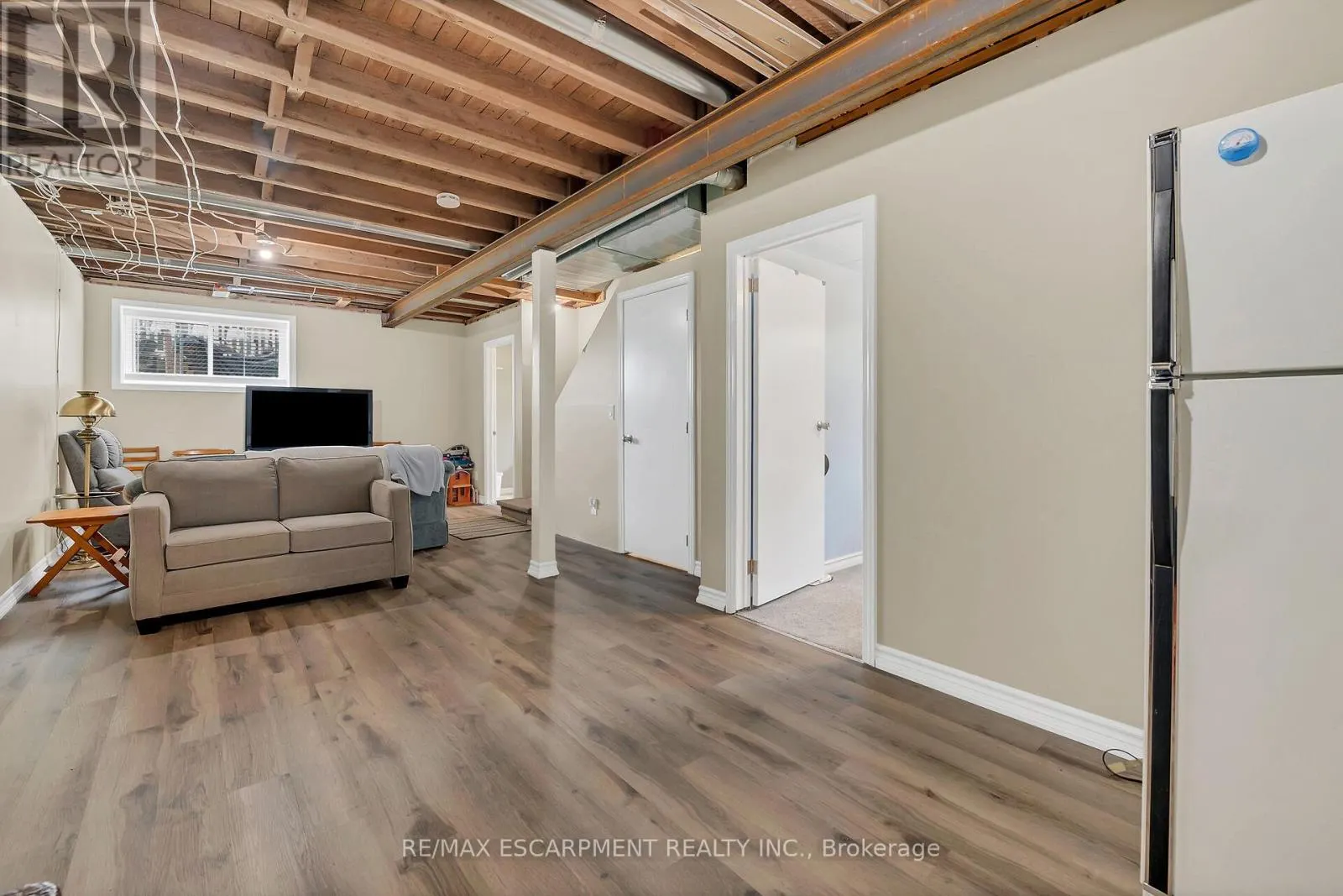 20 HOOVER POINT LANE