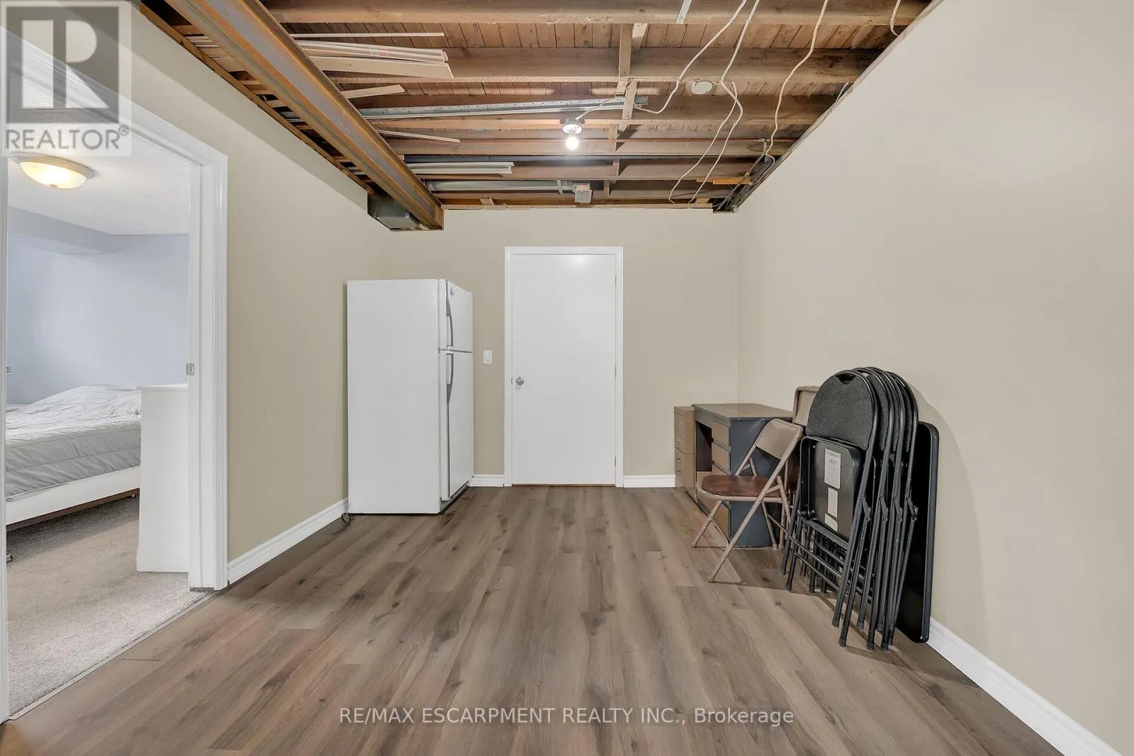 20 HOOVER POINT LANE