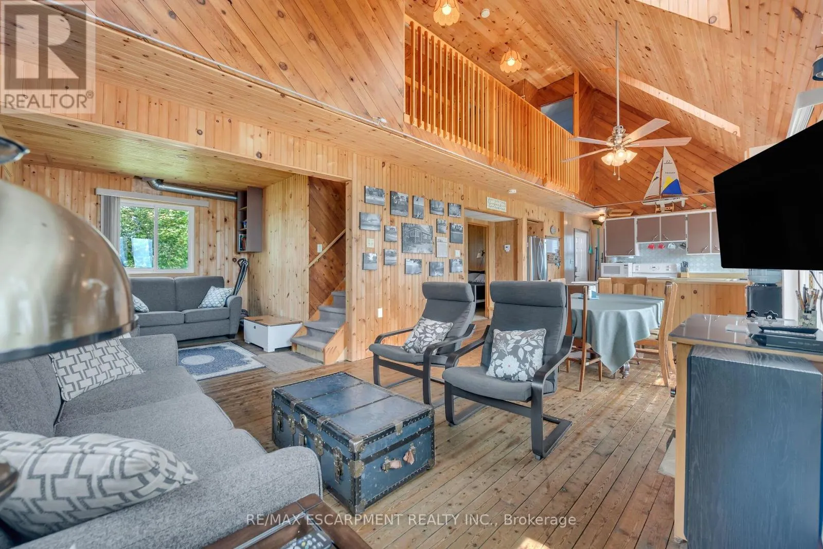 20 HOOVER POINT LANE