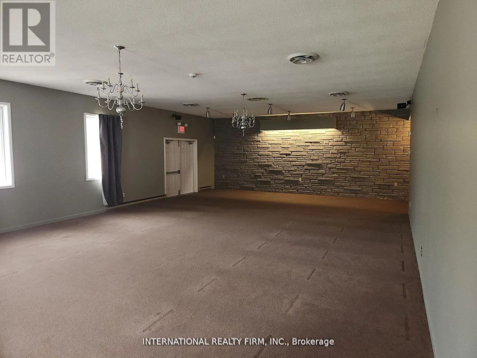 1309 KING STREET E