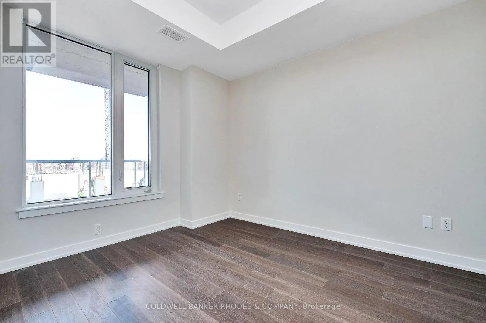 512 - 530 DE MAZENOD AVENUE
