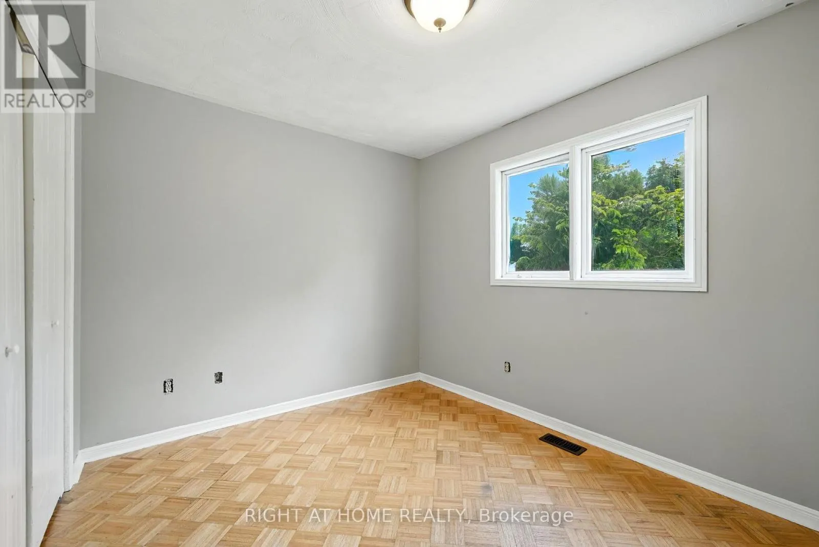 1045 HIGH STREET