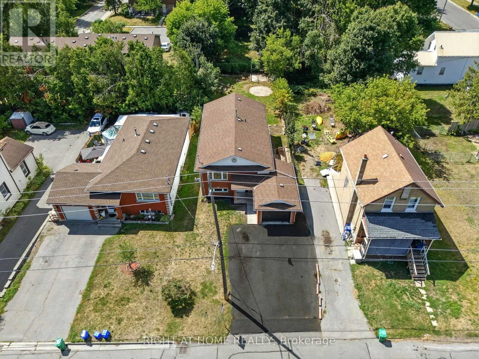 1045 HIGH STREET