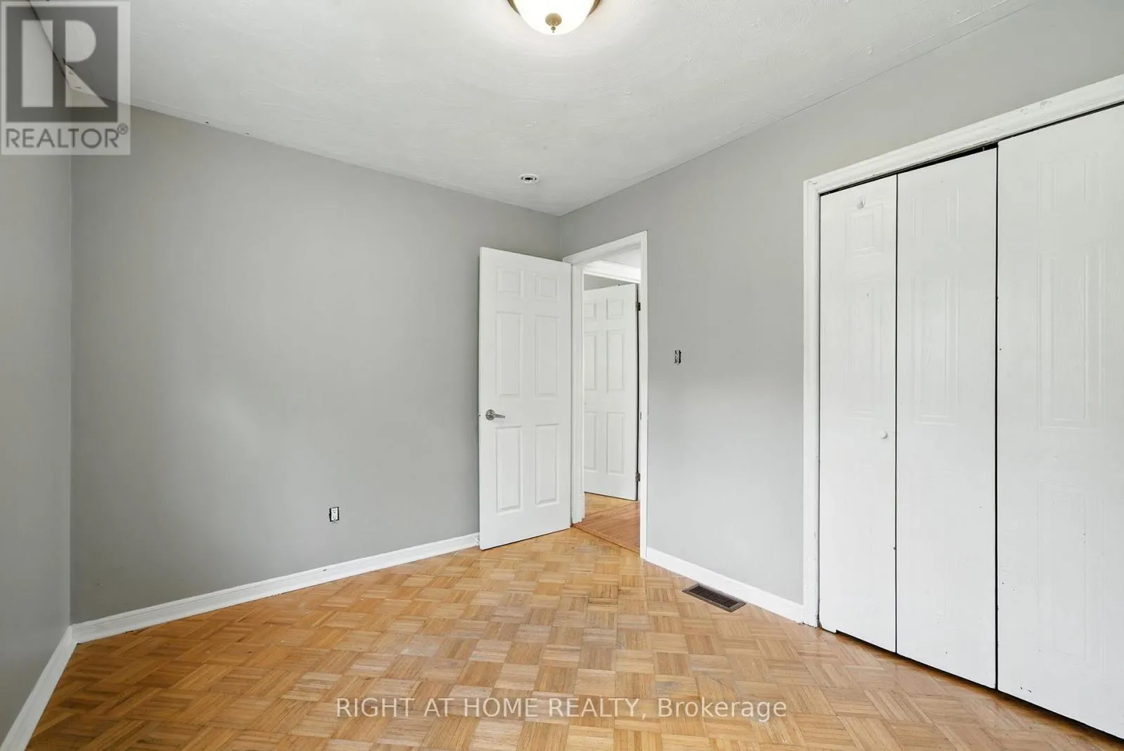 1045 HIGH STREET
