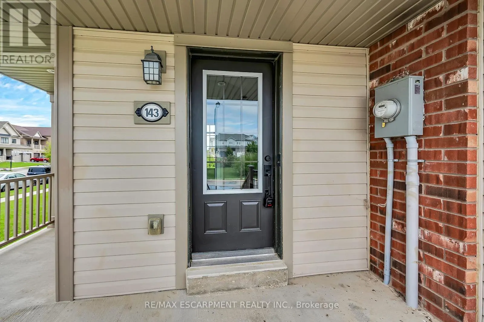 143 THOMPSON ROAD