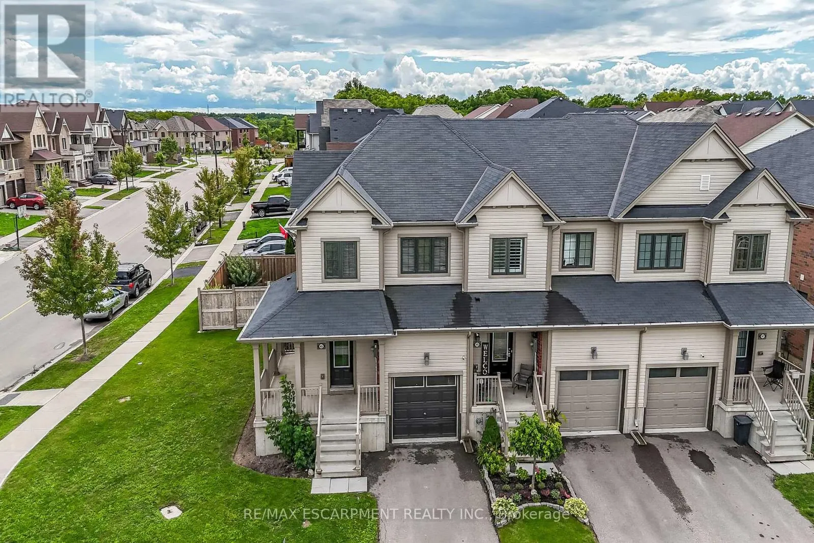 143 THOMPSON ROAD