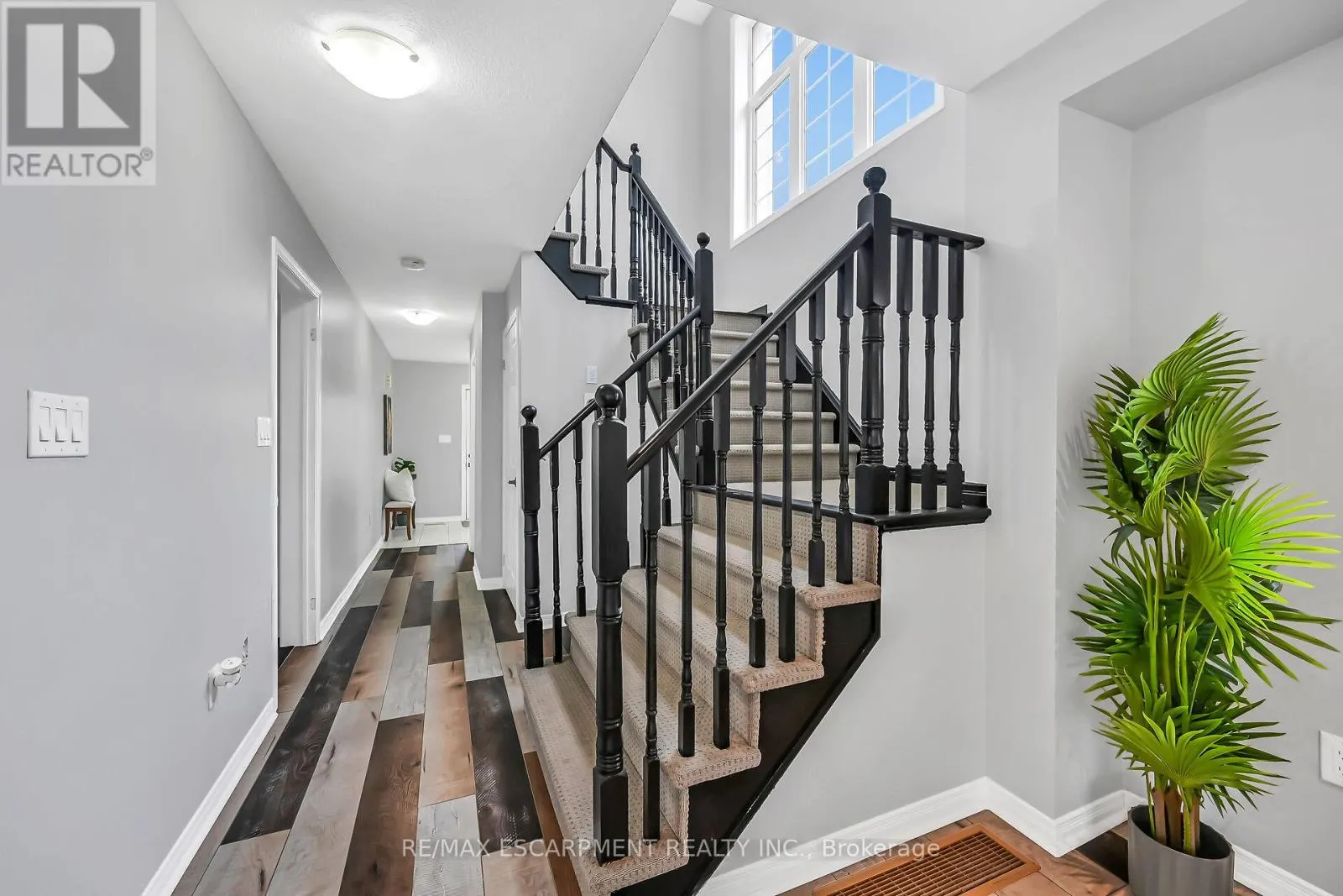143 THOMPSON ROAD