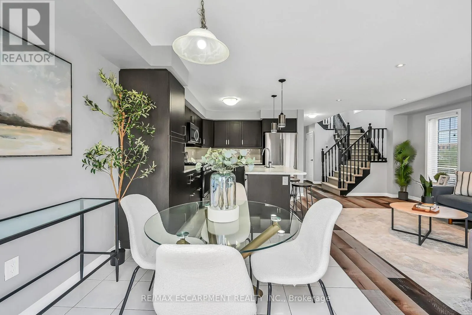 143 THOMPSON ROAD