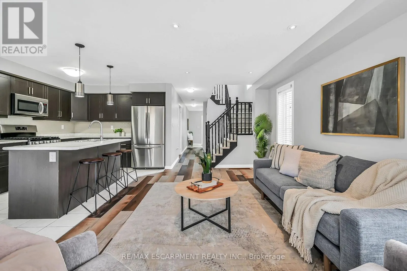 143 THOMPSON ROAD