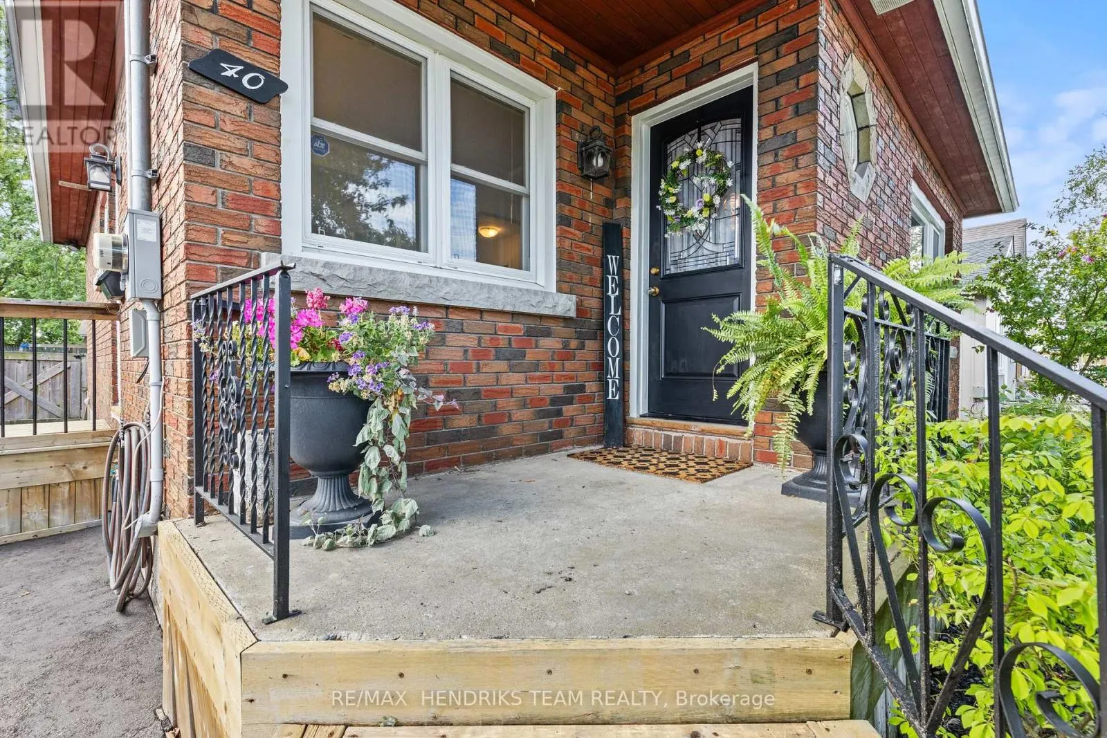 40 ALEXANDRA BOULEVARD