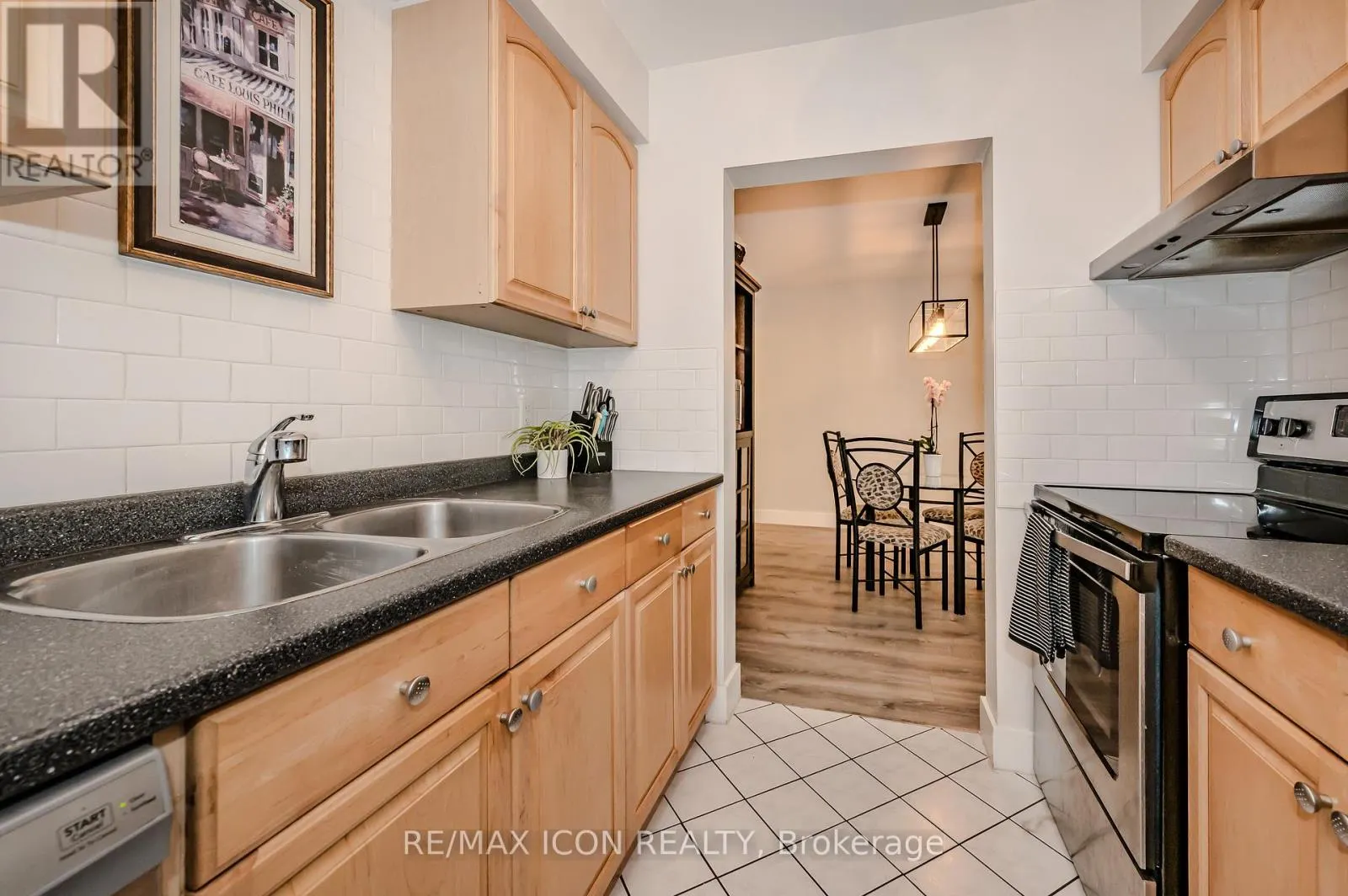 12 - 337 KINGSWOOD DRIVE