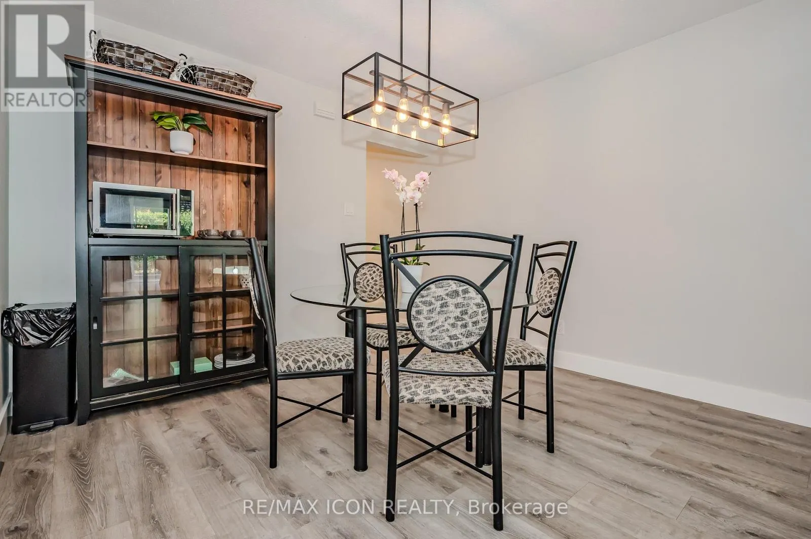 12 - 337 KINGSWOOD DRIVE