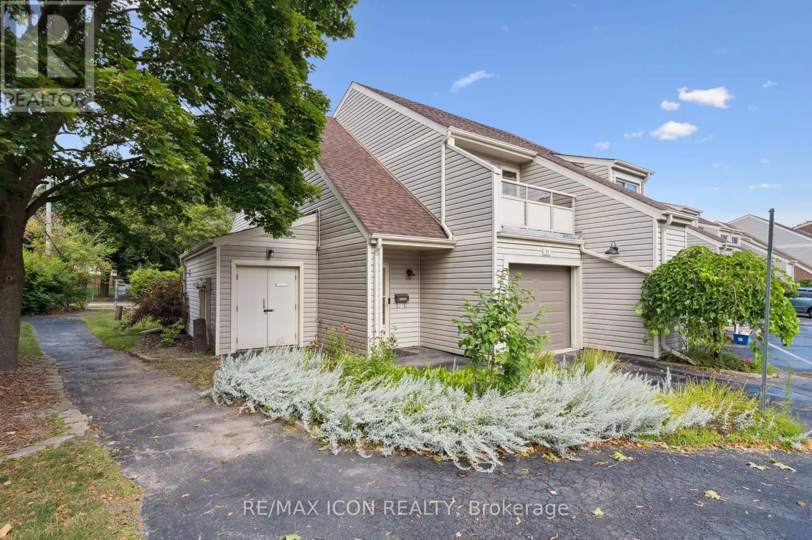 12 - 337 KINGSWOOD DRIVE