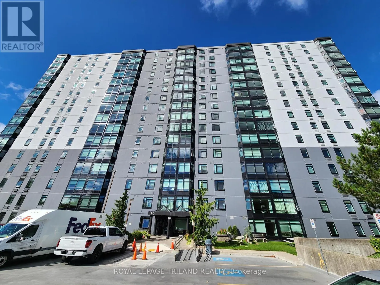415 - 45 POND MILLS ROAD, #415