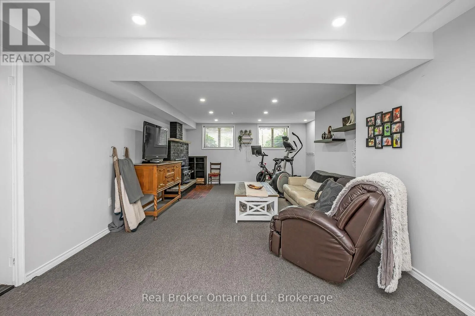 2859 DOMINION ROAD
