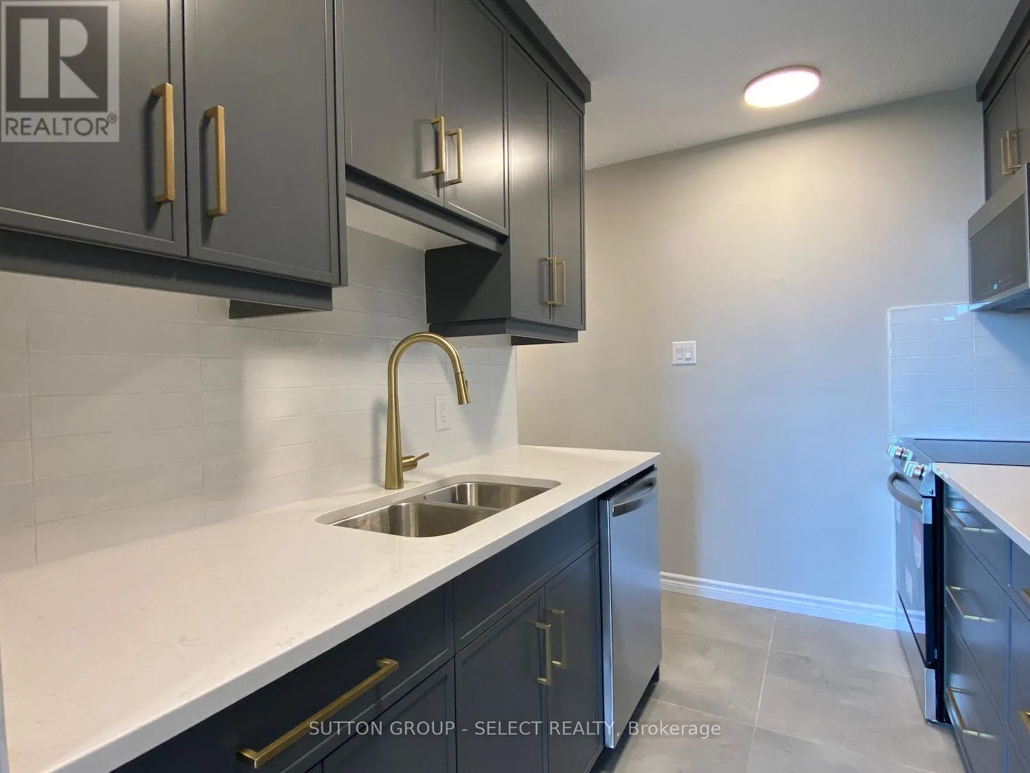 804 - 1105 JALNA BOULEVARD, #804