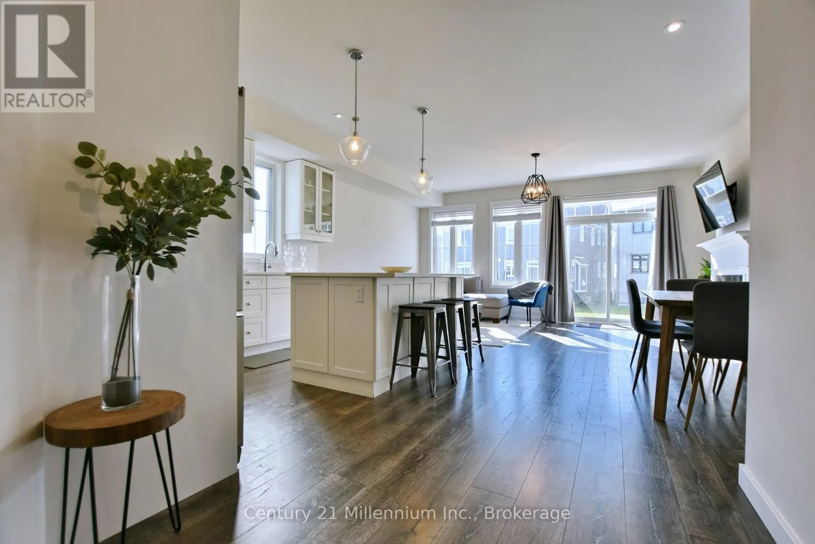 349 YELLOW BIRCH CRESCENT