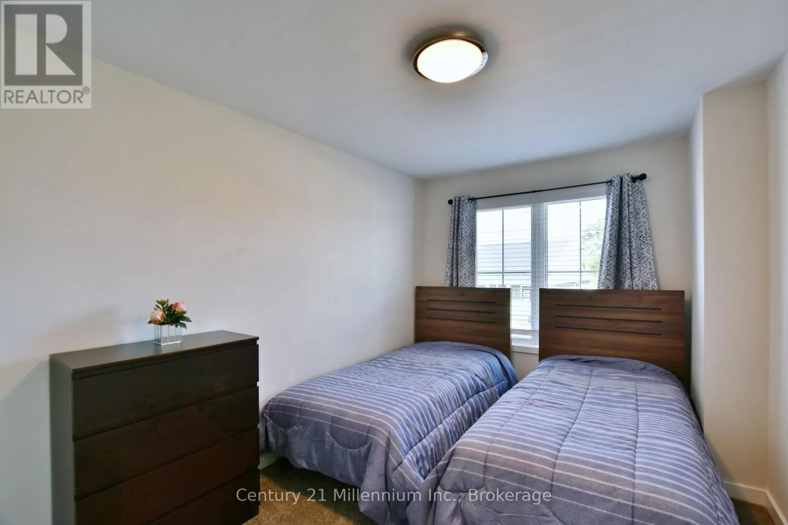 349 YELLOW BIRCH CRESCENT
