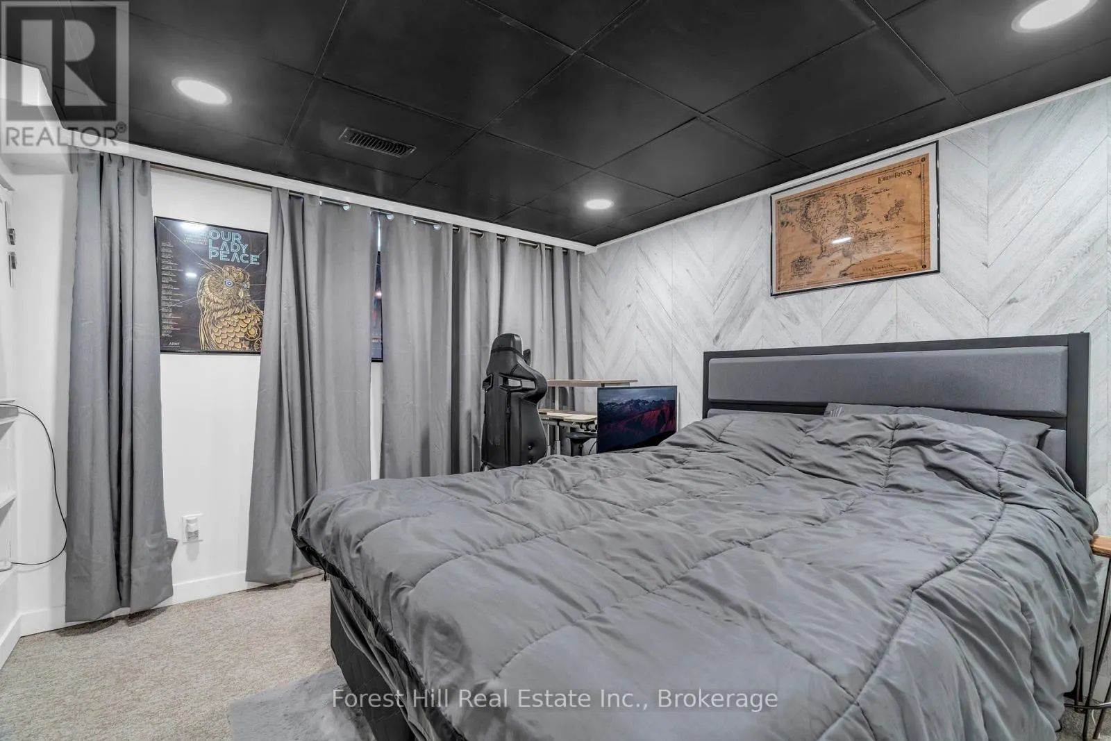 130 PEPPERWOOD CRESCENT