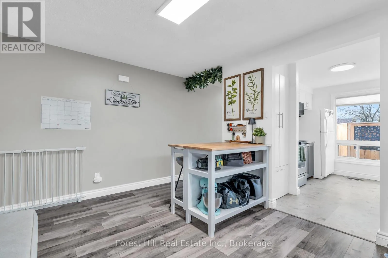 130 PEPPERWOOD CRESCENT