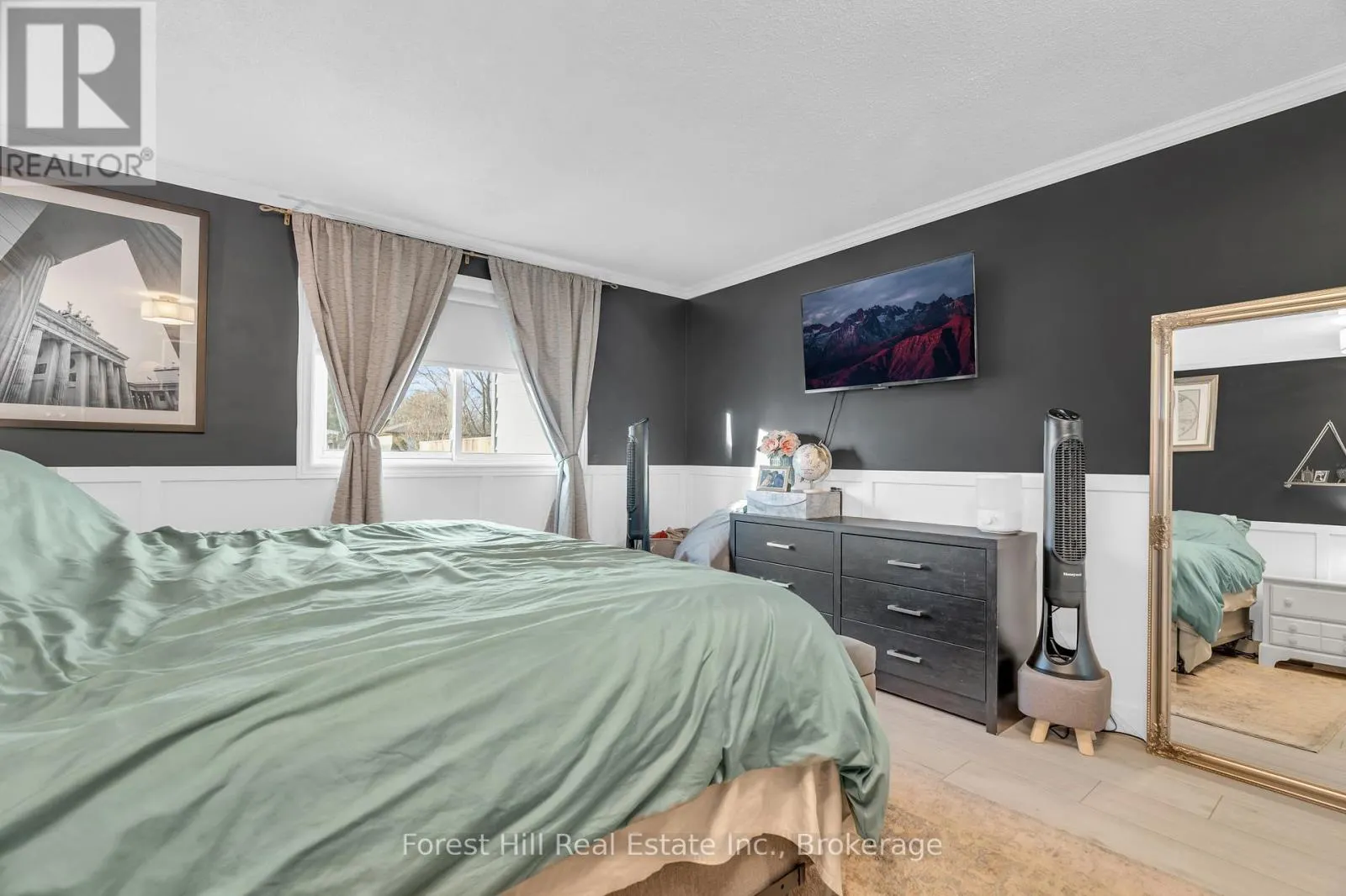130 PEPPERWOOD CRESCENT