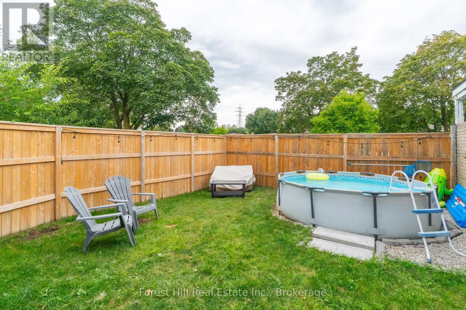 130 PEPPERWOOD CRESCENT