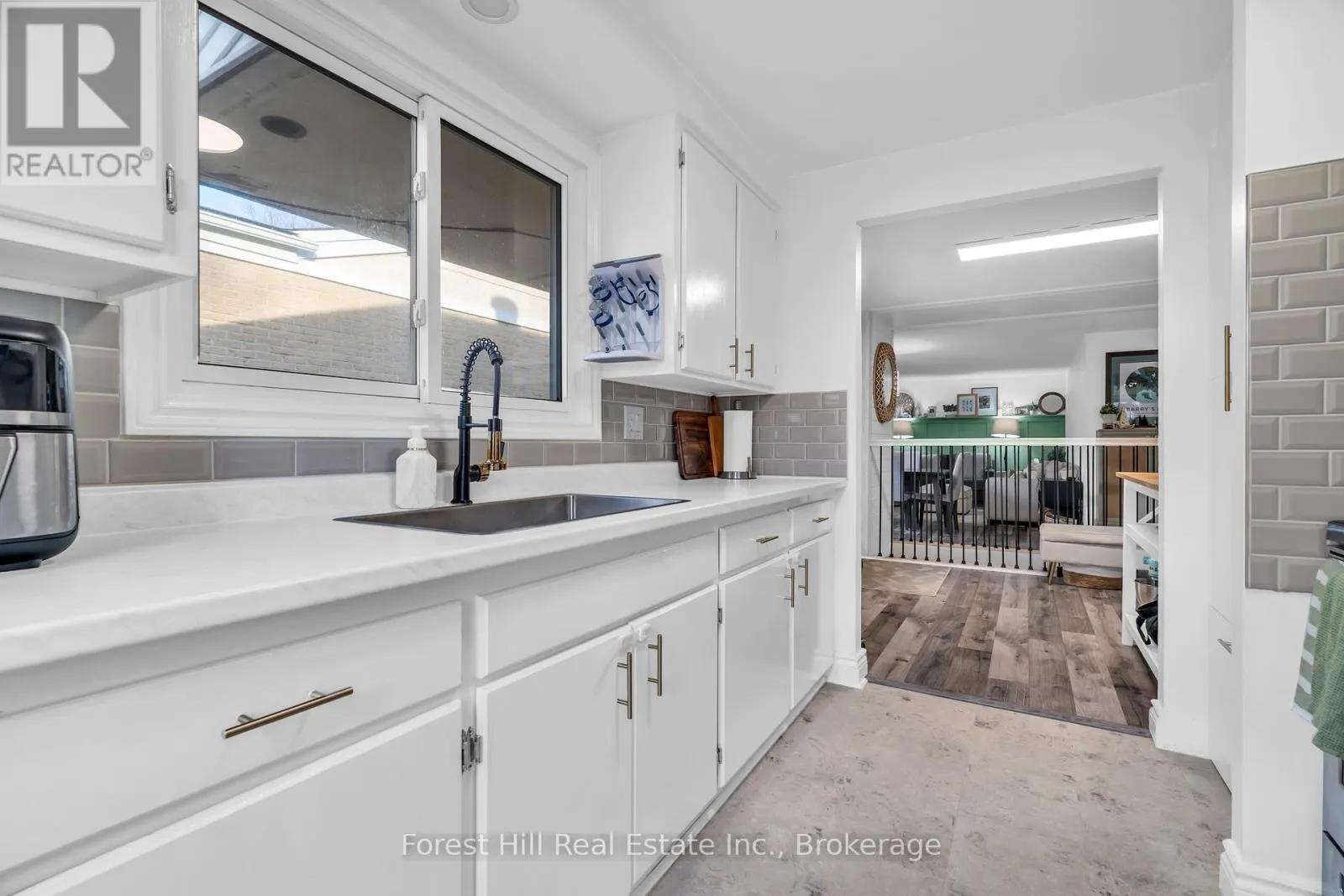 130 PEPPERWOOD CRESCENT