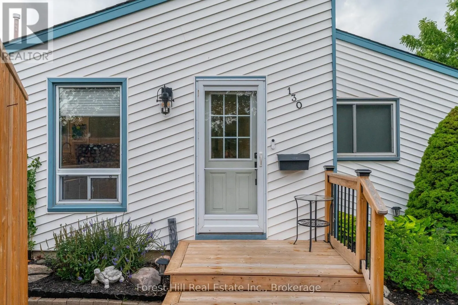 130 PEPPERWOOD CRESCENT