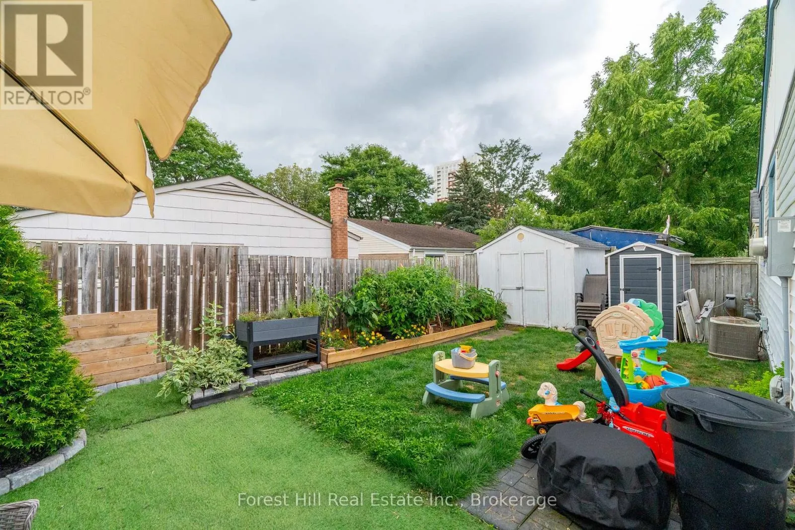 130 PEPPERWOOD CRESCENT