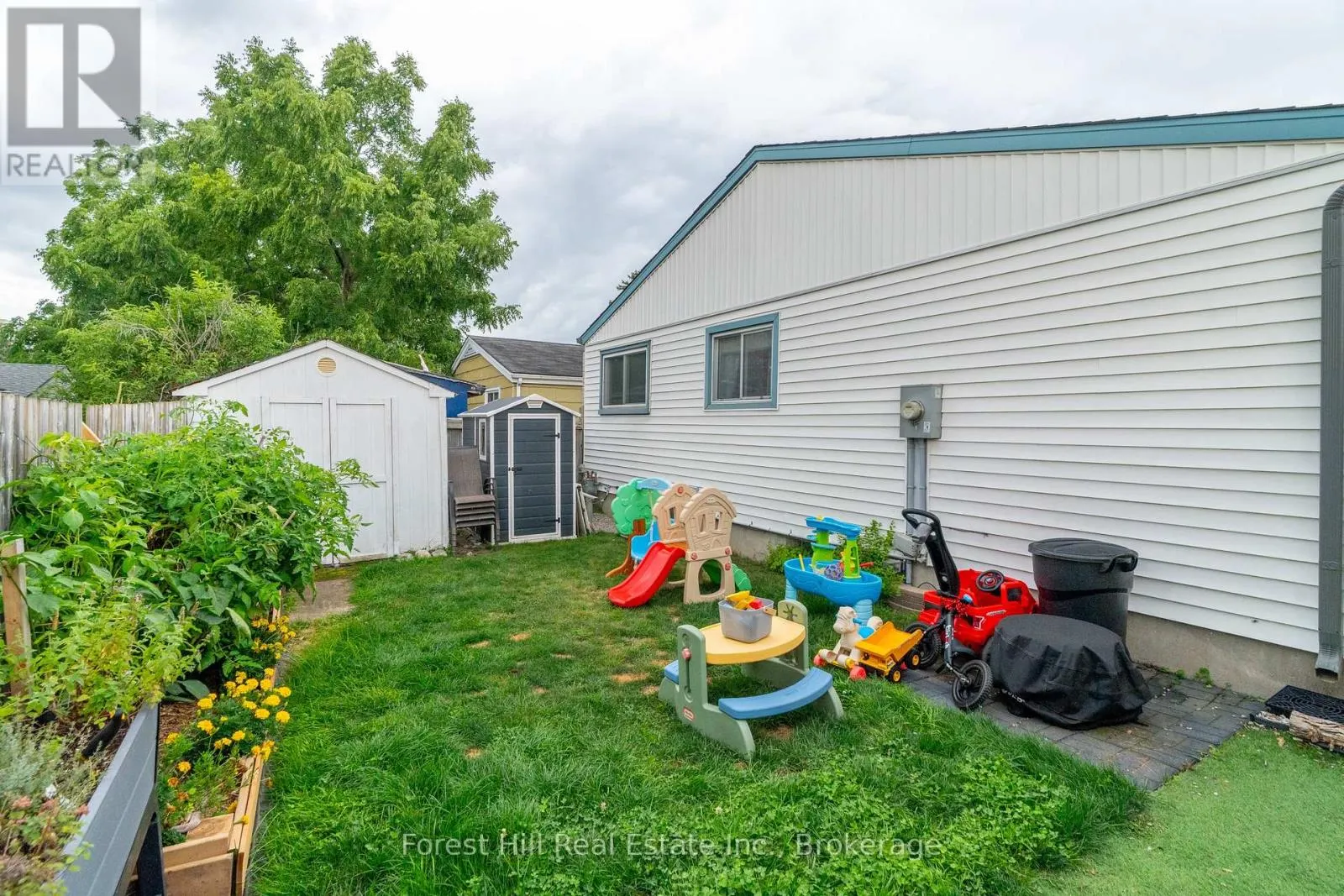 130 PEPPERWOOD CRESCENT