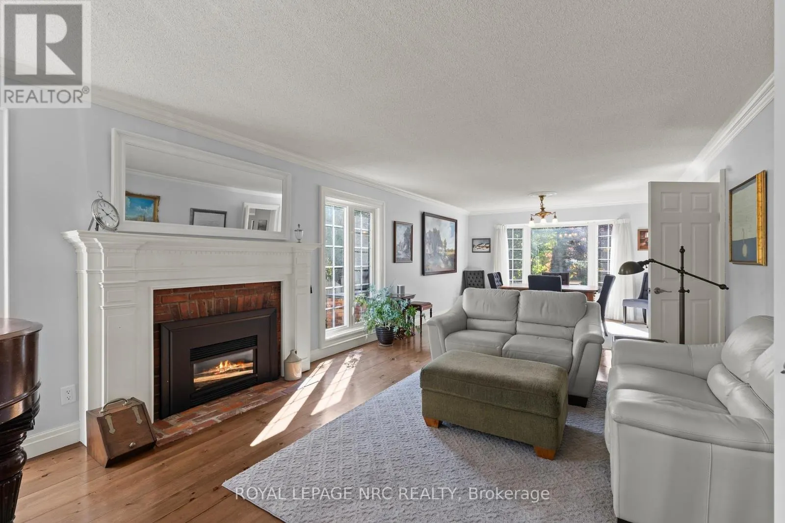 36 CONFEDERATION DRIVE