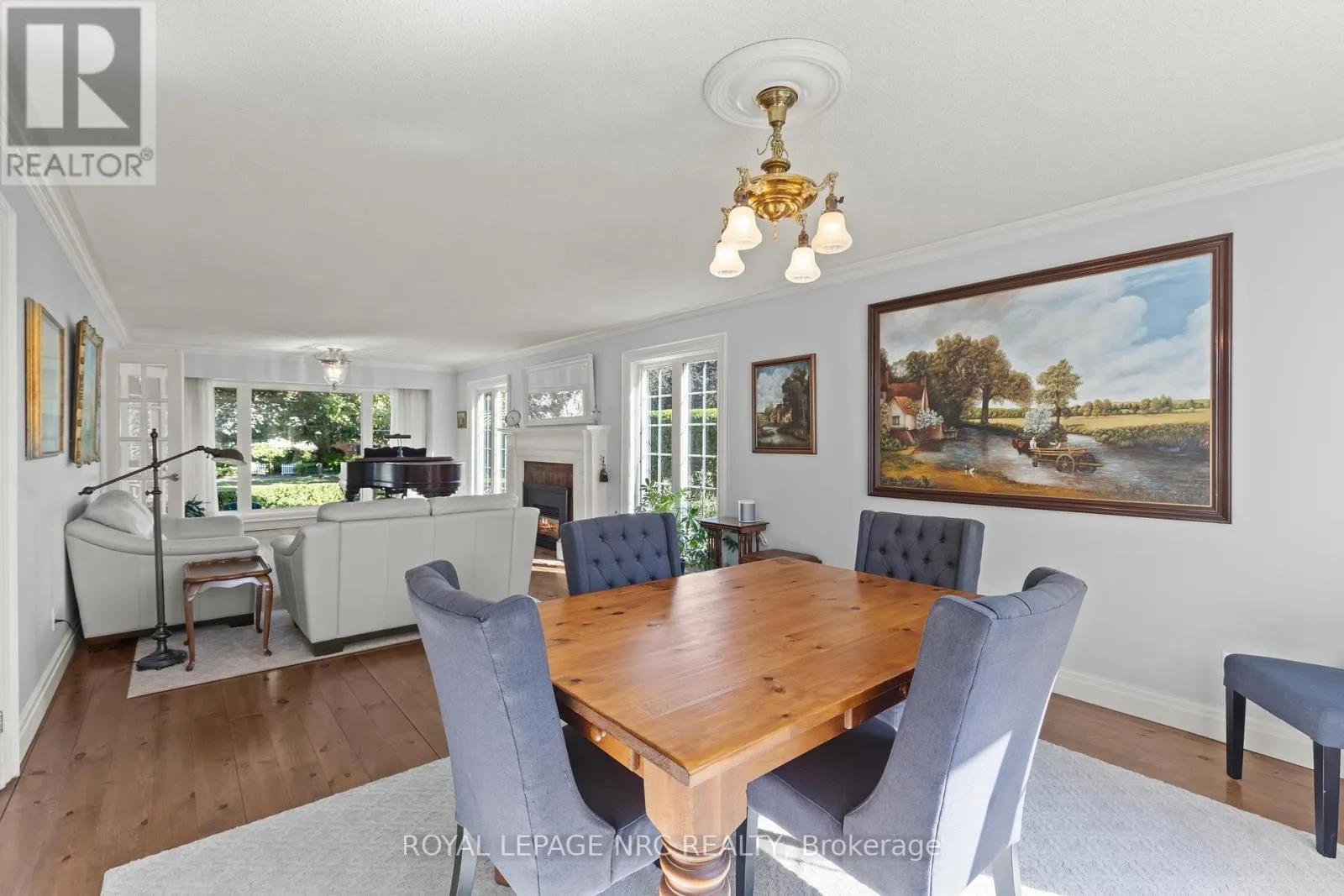 36 CONFEDERATION DRIVE