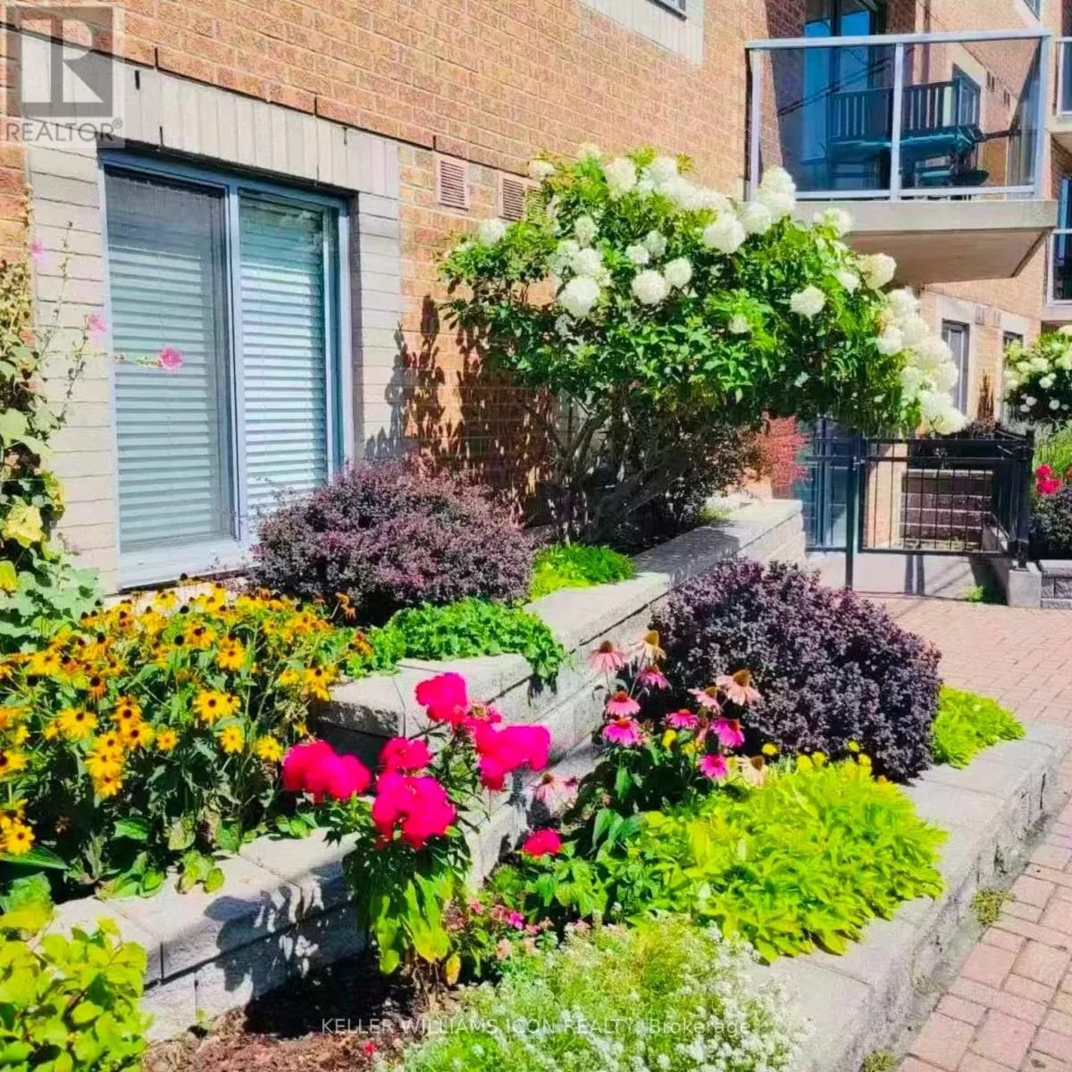 105 - 429 SOMERSET STREET W