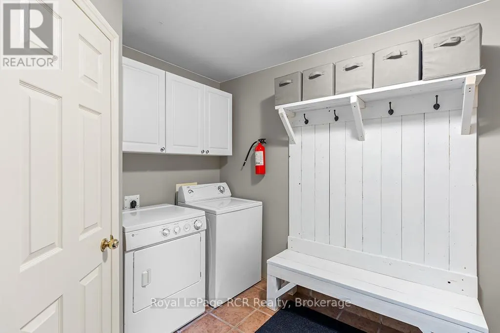 127 LAKEWOOD COUNTRY LANE