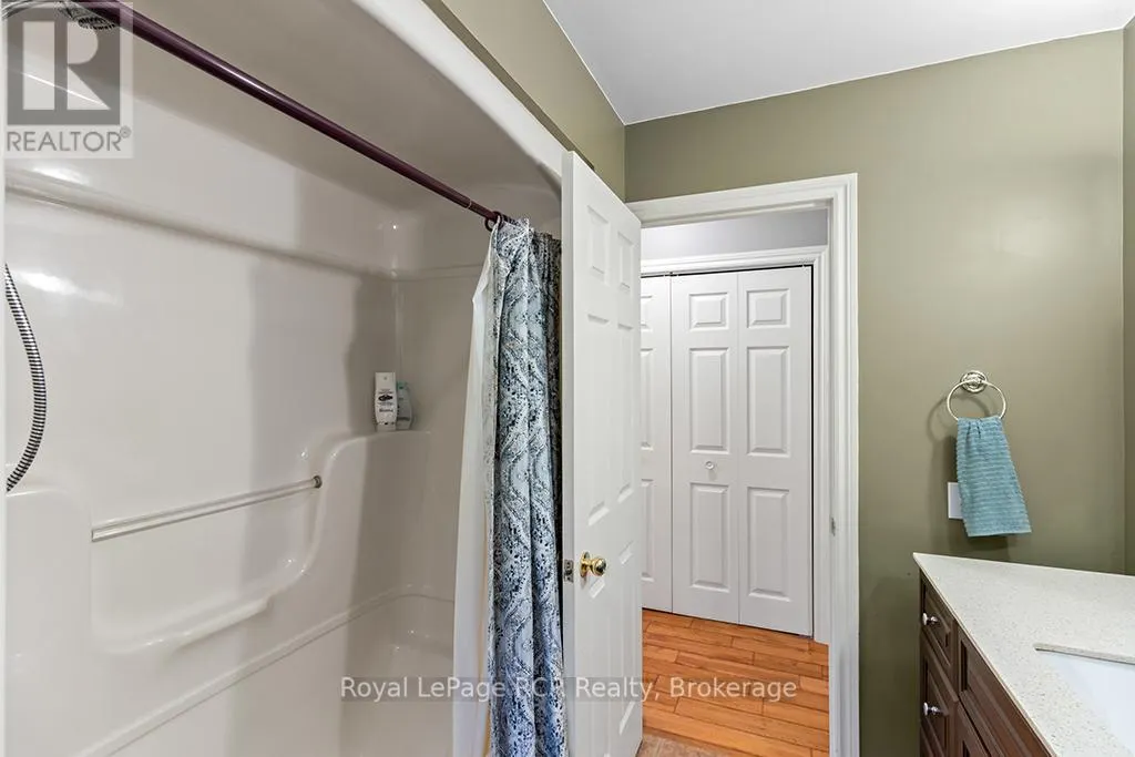 127 LAKEWOOD COUNTRY LANE