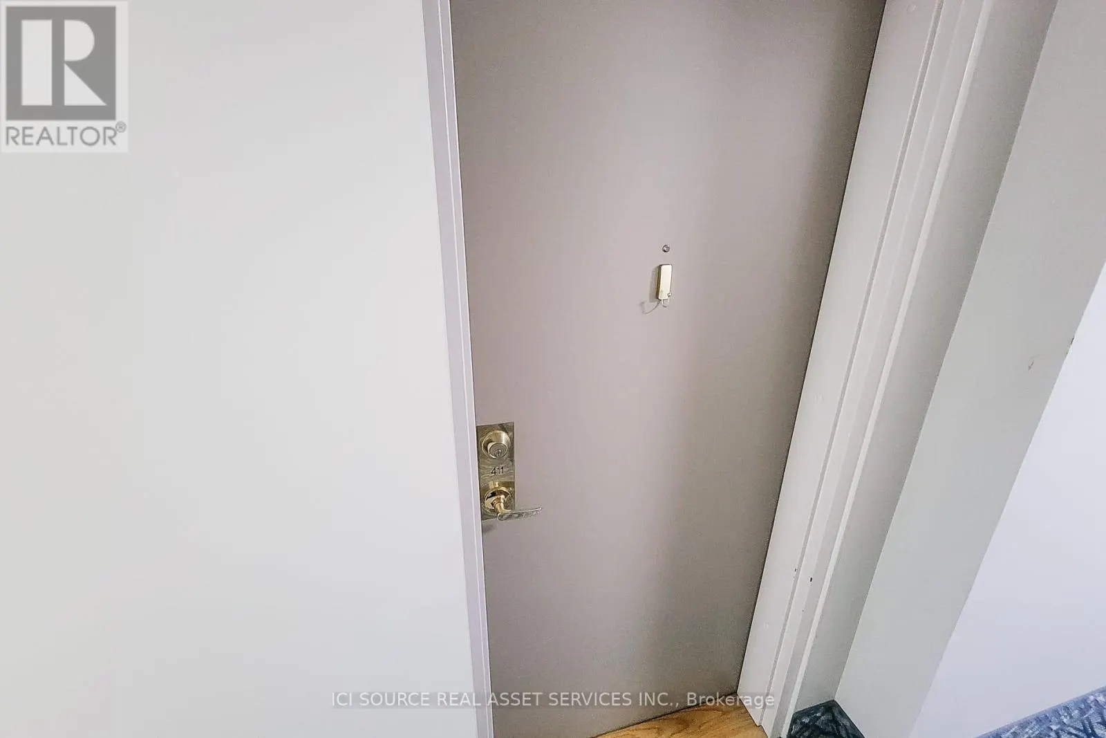 411 - 78 ROEHAMPTON AVENUE