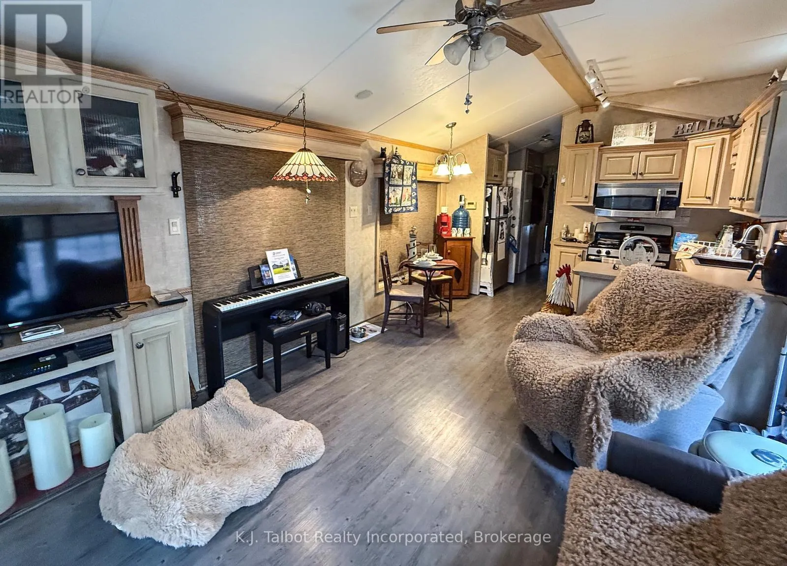 UNIT 36 BEACON LN SOUTH - 77719 BLUEWATER HIGHWAY