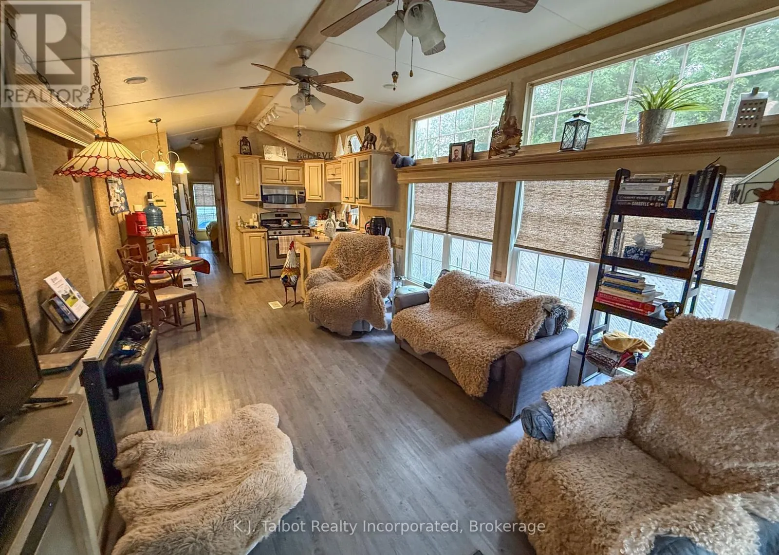 UNIT 36 BEACON LN SOUTH - 77719 BLUEWATER HIGHWAY