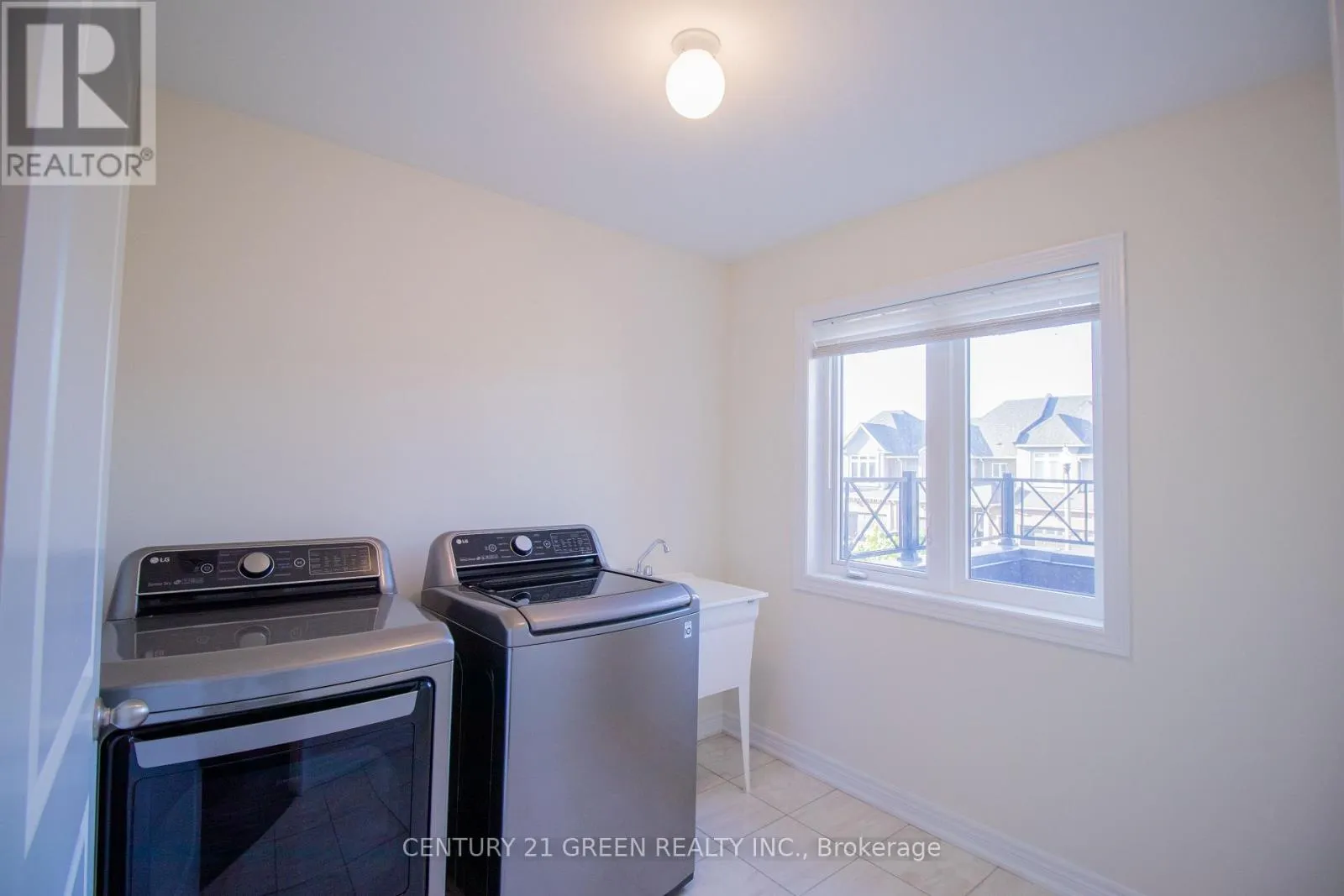 58 PINOT CRESCENT