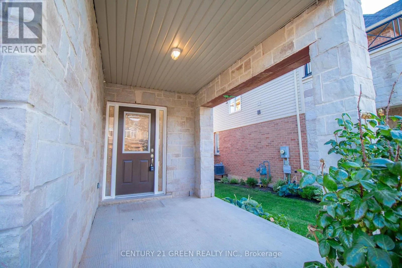 58 PINOT CRESCENT