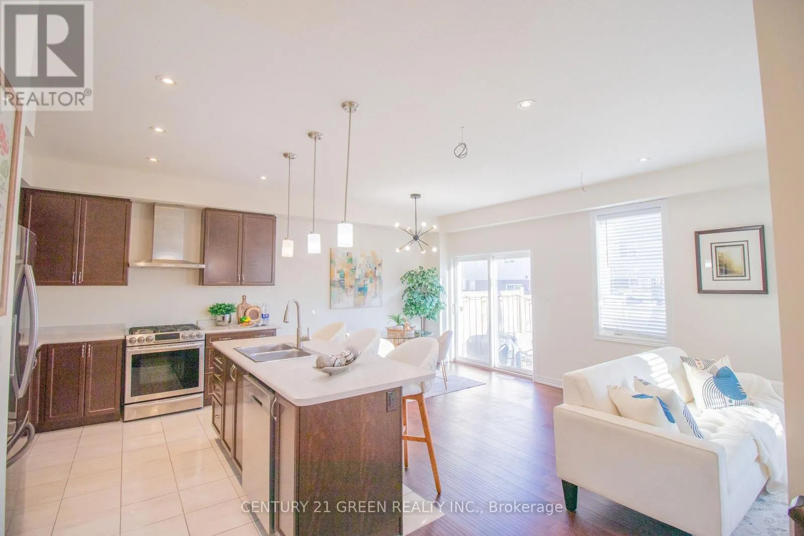 58 PINOT CRESCENT
