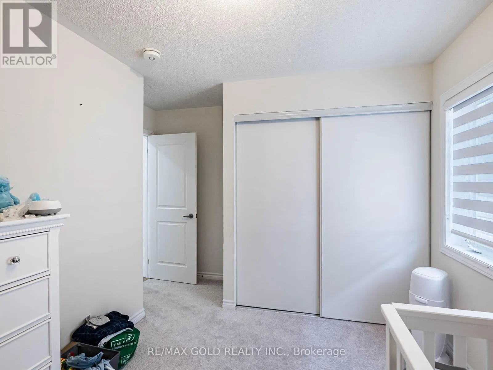 17 COTTONWOOD CRESCENT