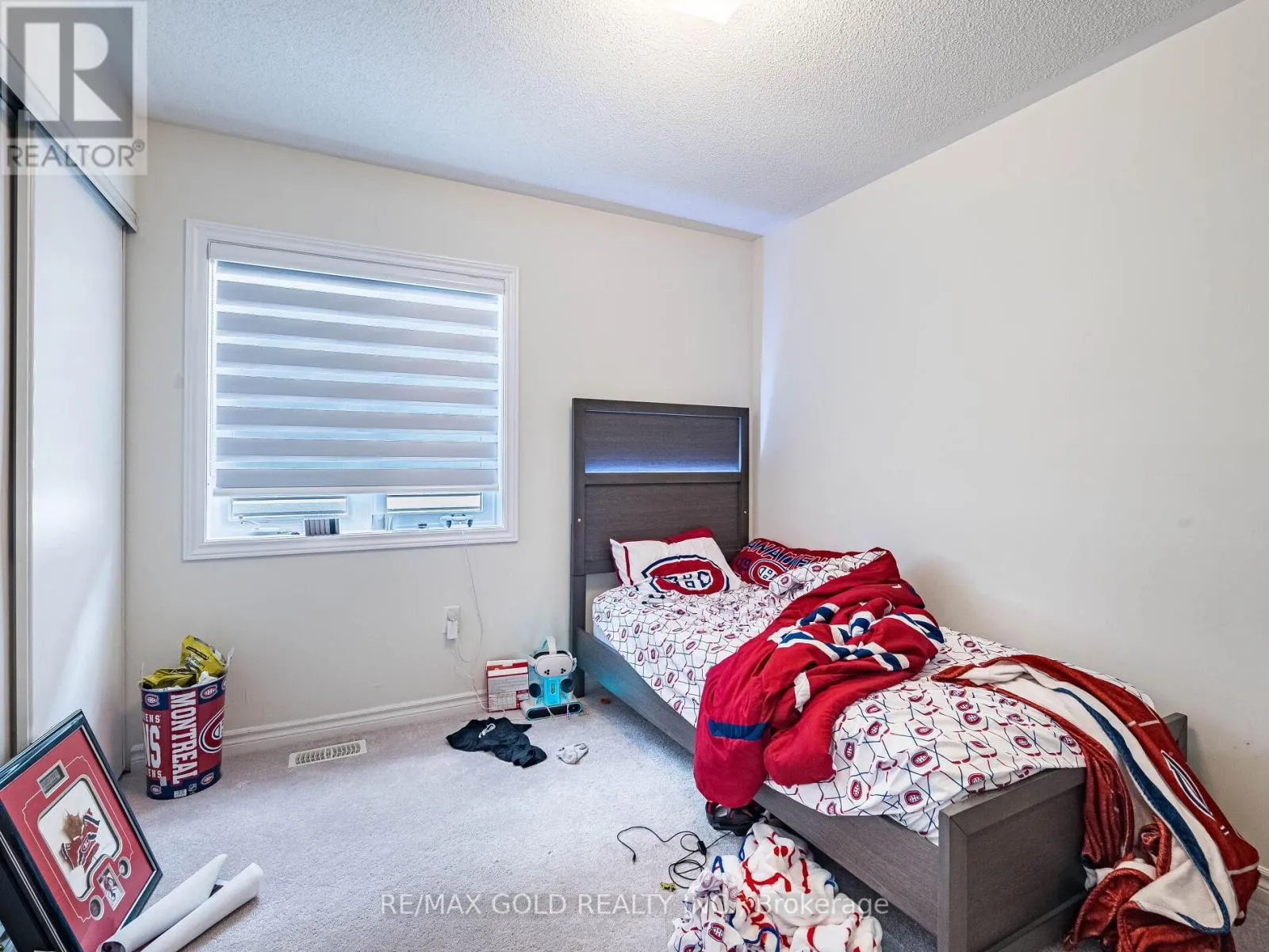 17 COTTONWOOD CRESCENT