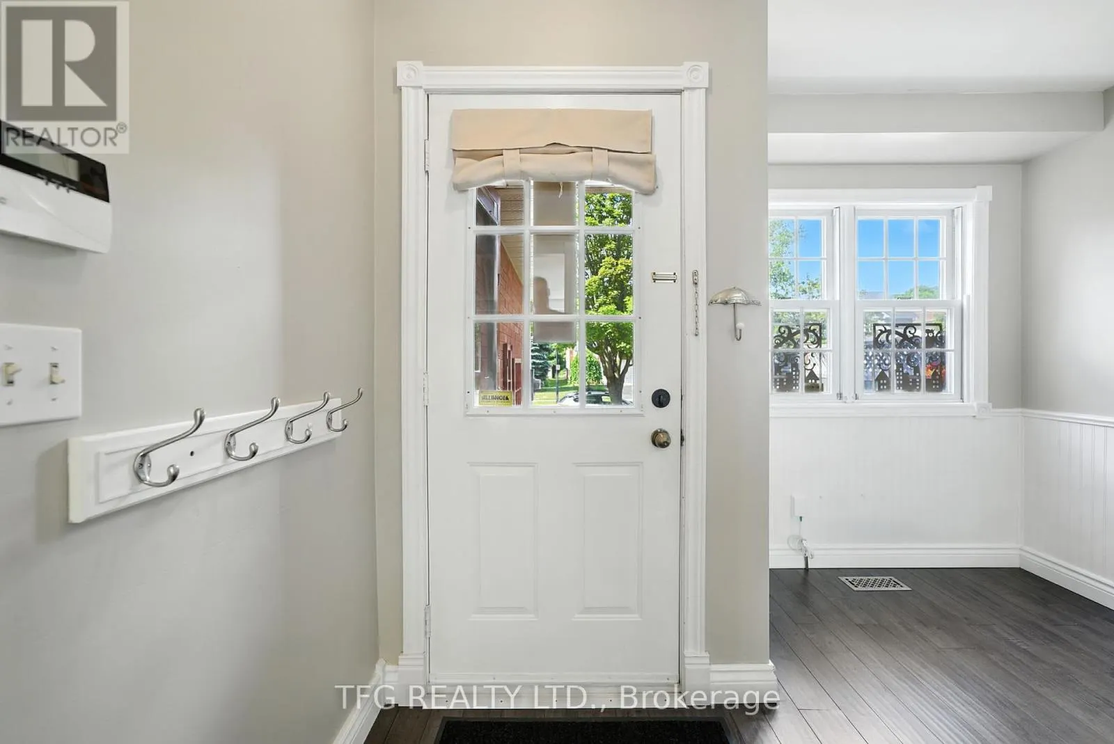 165 SUTHERLAND CRESCENT