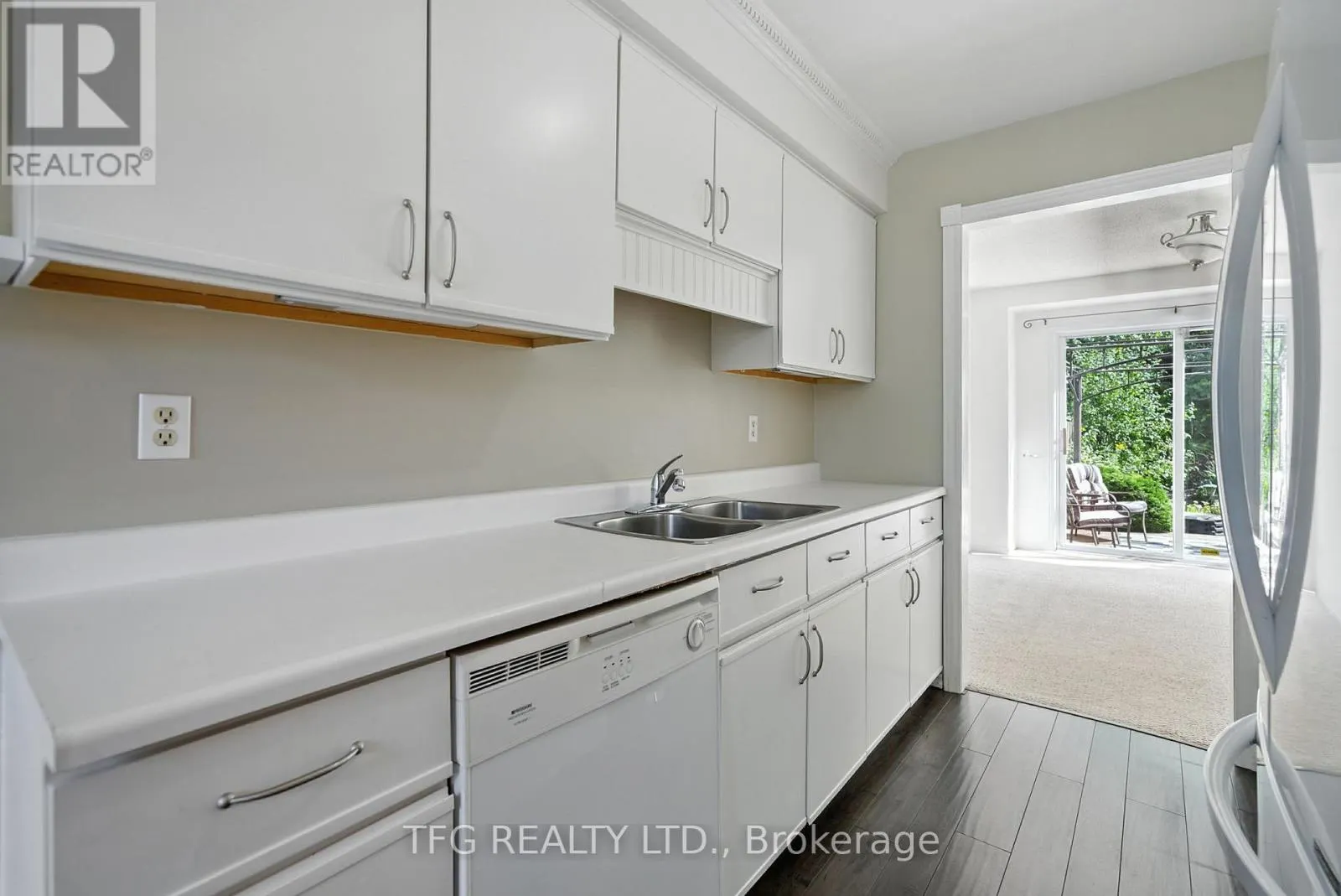 165 SUTHERLAND CRESCENT