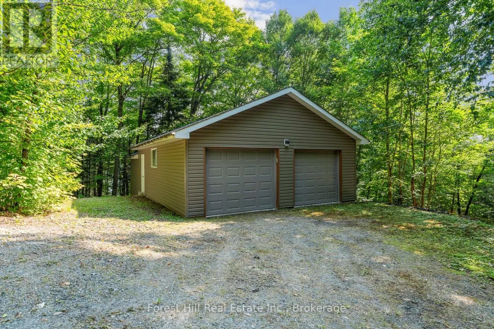 3477 LIVINGSTONE LAKE ROAD