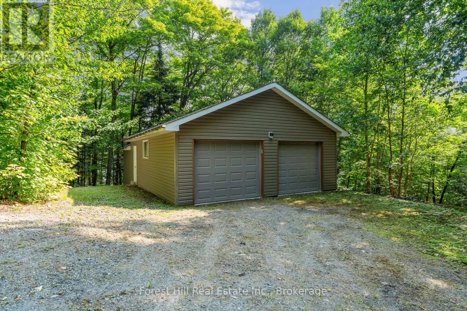 3477 LIVINGSTONE LAKE ROAD