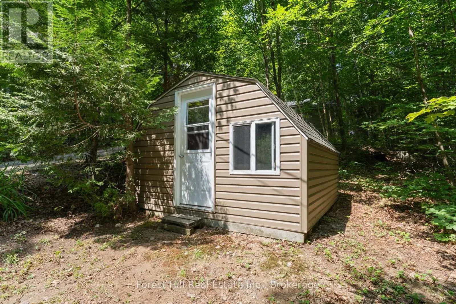 3477 LIVINGSTONE LAKE ROAD