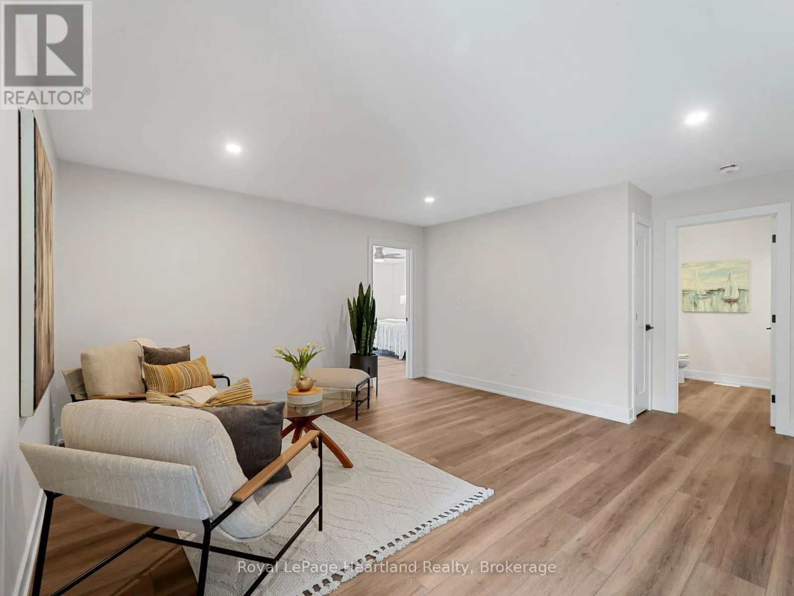 20 ROBERTS STREET